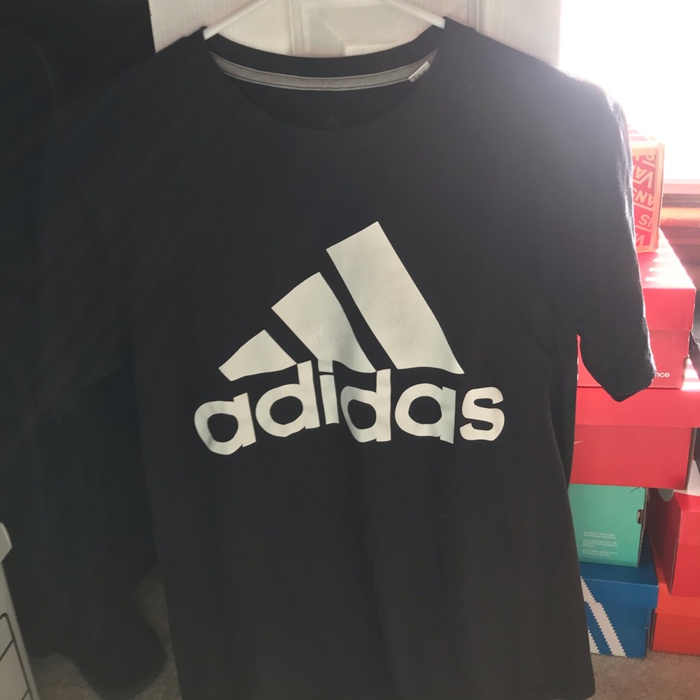 Essential Adidas T-shirt